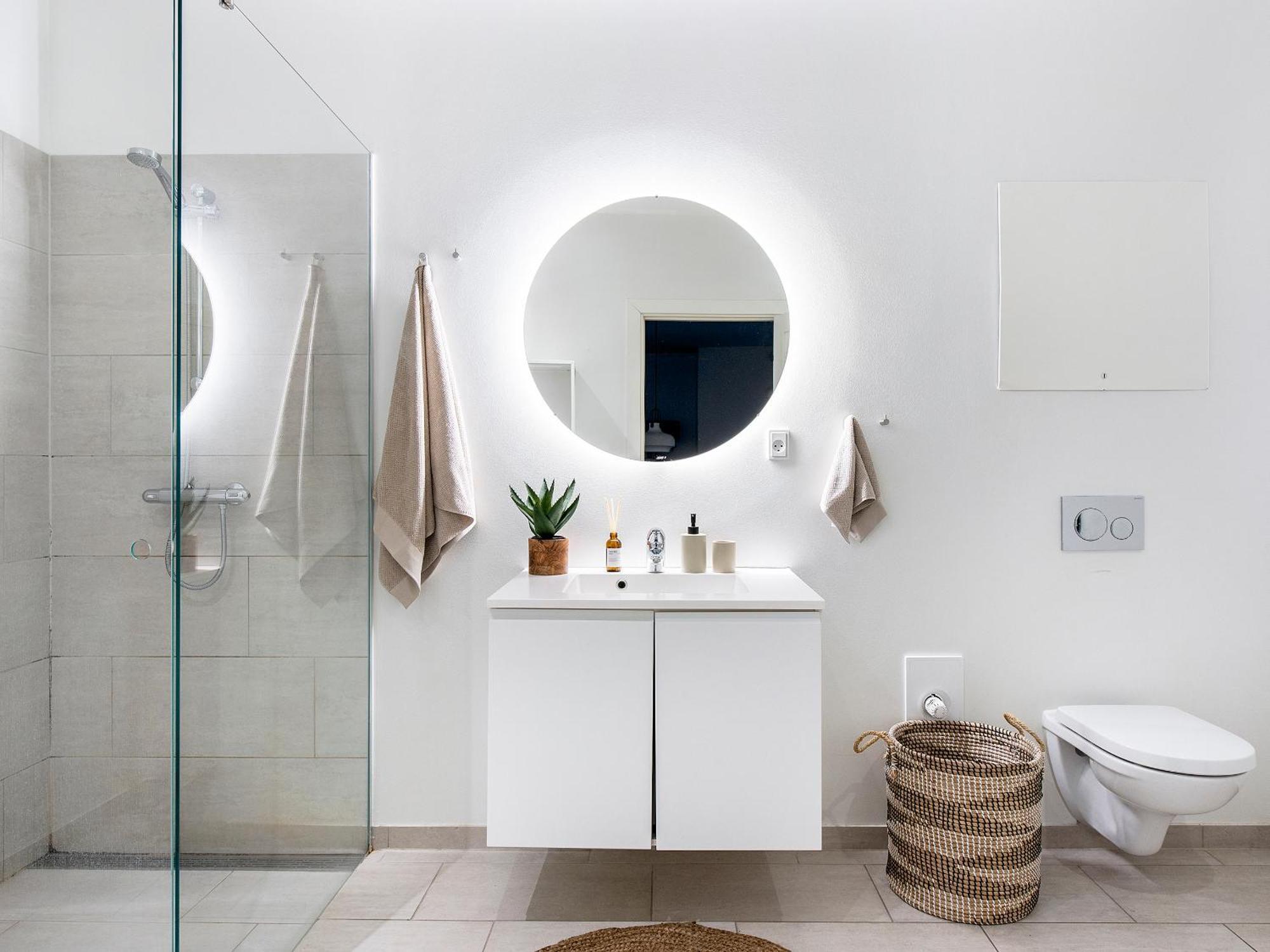 Leilighet Sanders Leaves - Chic Three-bedroom In Downtown København